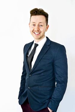 Tom Hiddleston